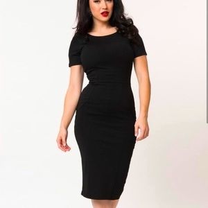 Unique Vintage Black Wiggle Dress Size XL/14
